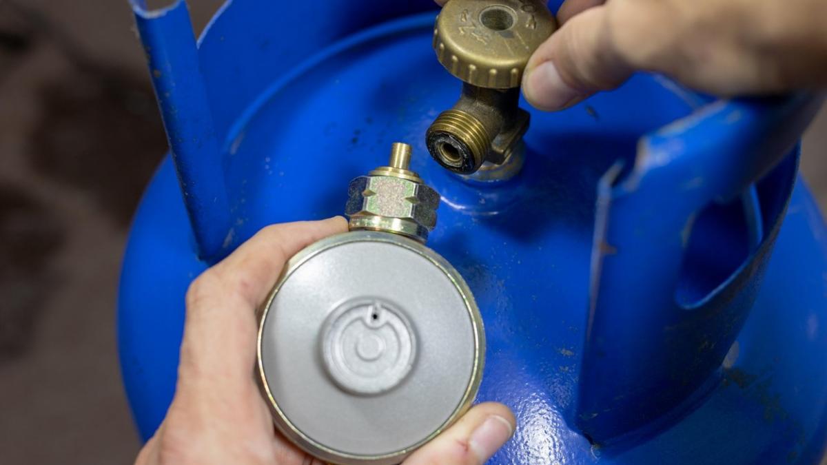 bunesti averesti vaslui butelie explozie