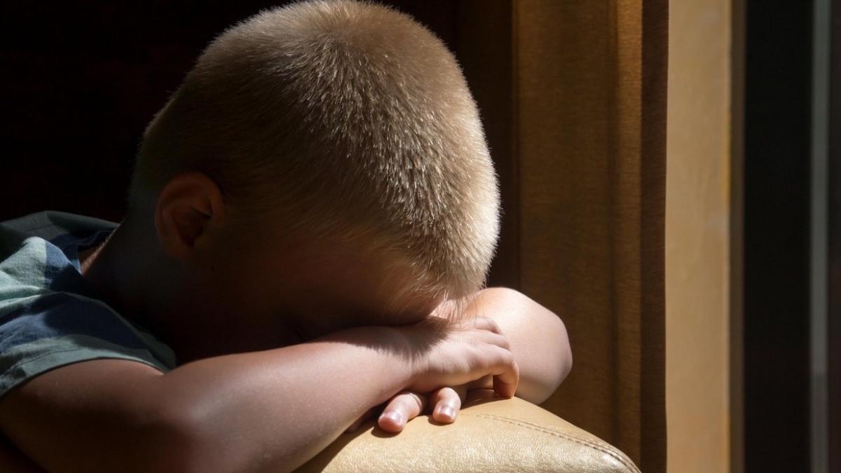 copil 3 ani lovit educatoare gradinita alexandria mama a sunat politia