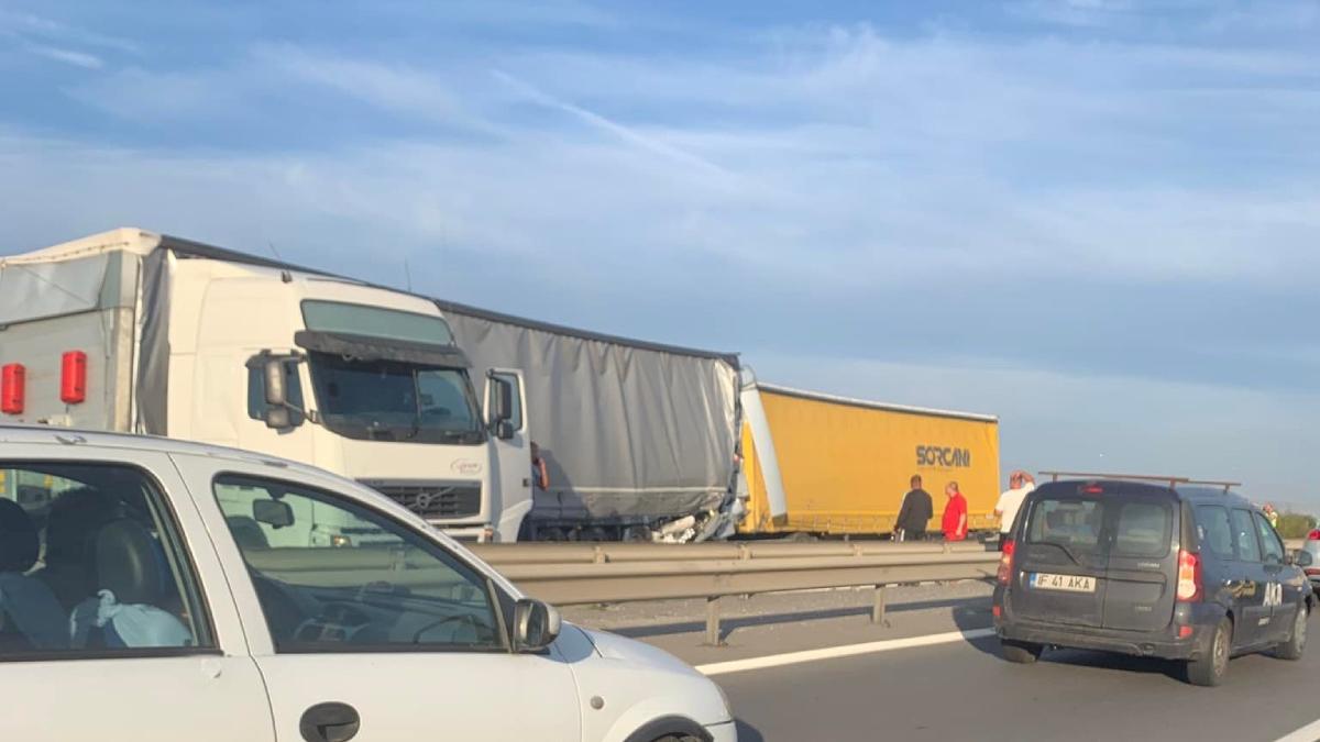 trafic blocat autostrada a1 accident 4 masini