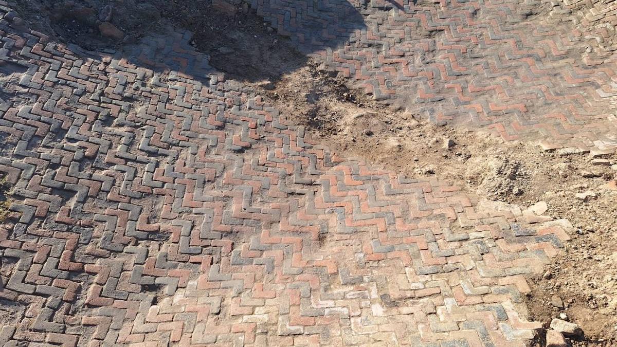 paviment roman 2000 de ani alba iulia