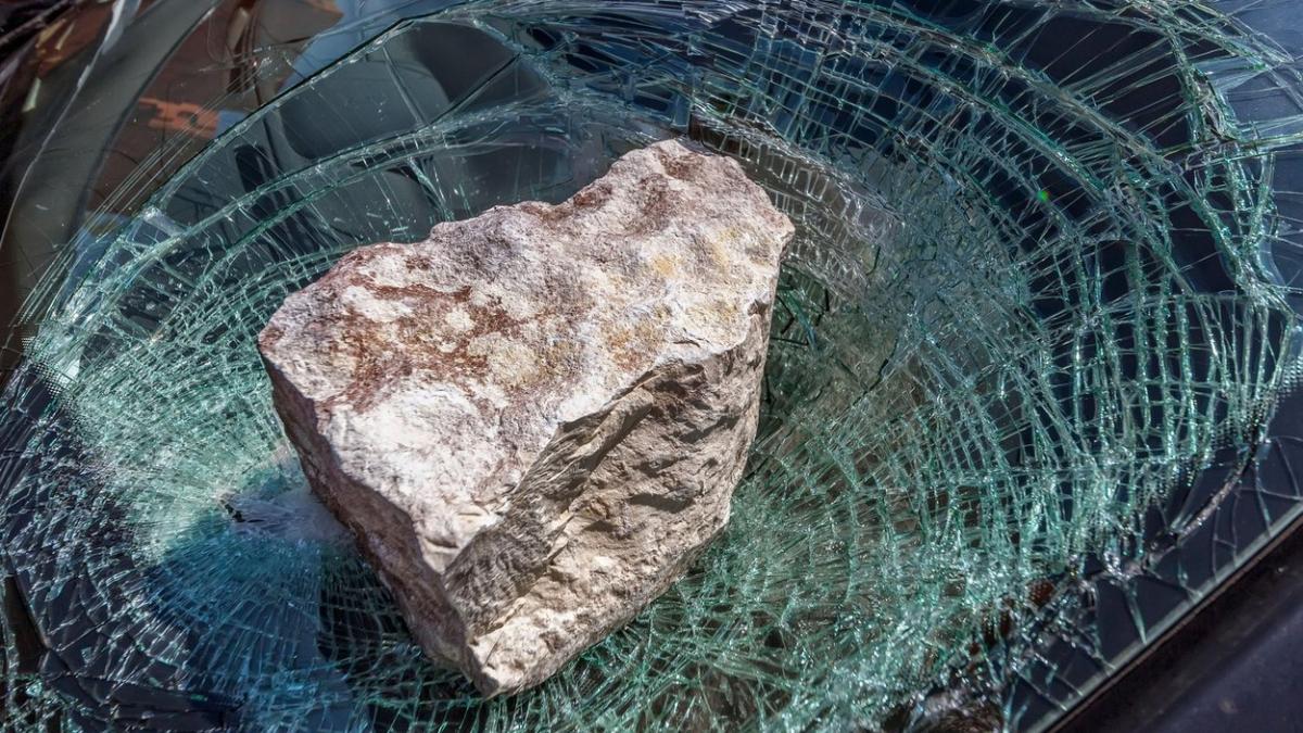 masina vandalizate constanta soseaua din vii