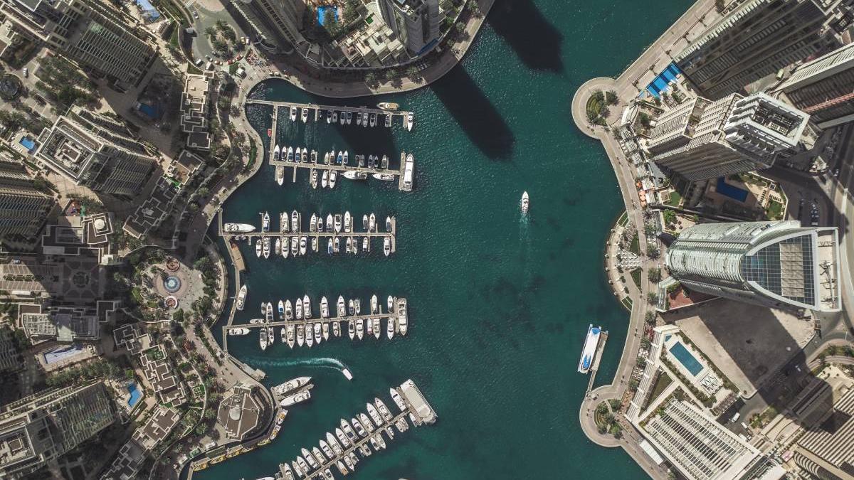 smecheri romania investitii dubai zanzibar canare