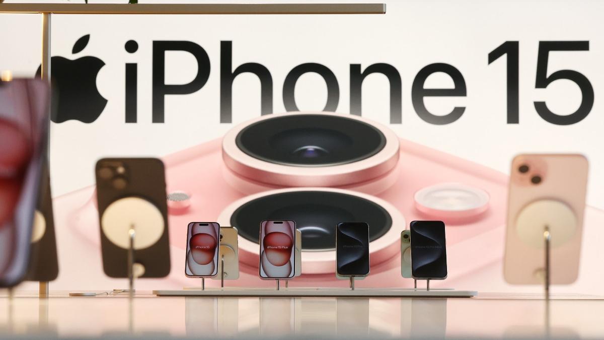 prima institutie din romania care si a cumparat noul iphone