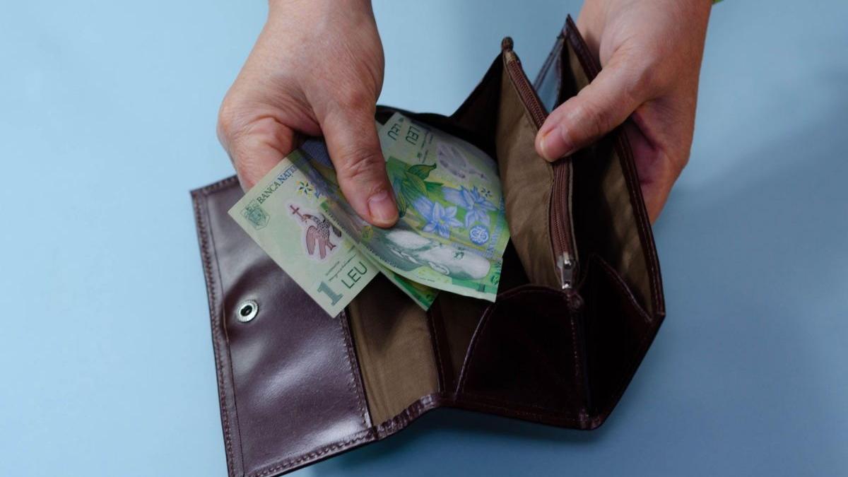 categorie romani afectata crestere taxe