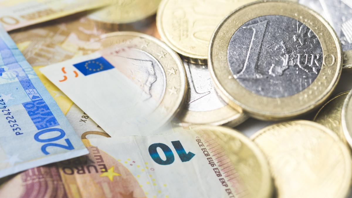 discutii importante parlament european exces lichididate euro economie ucraina