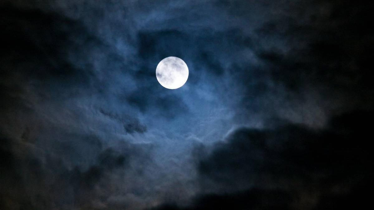 superluna luna recoltei fenomen astronomic