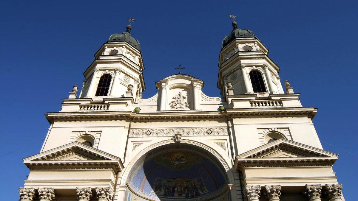 pregatiri pelerinaj racla sfanta paraschiva baldachin