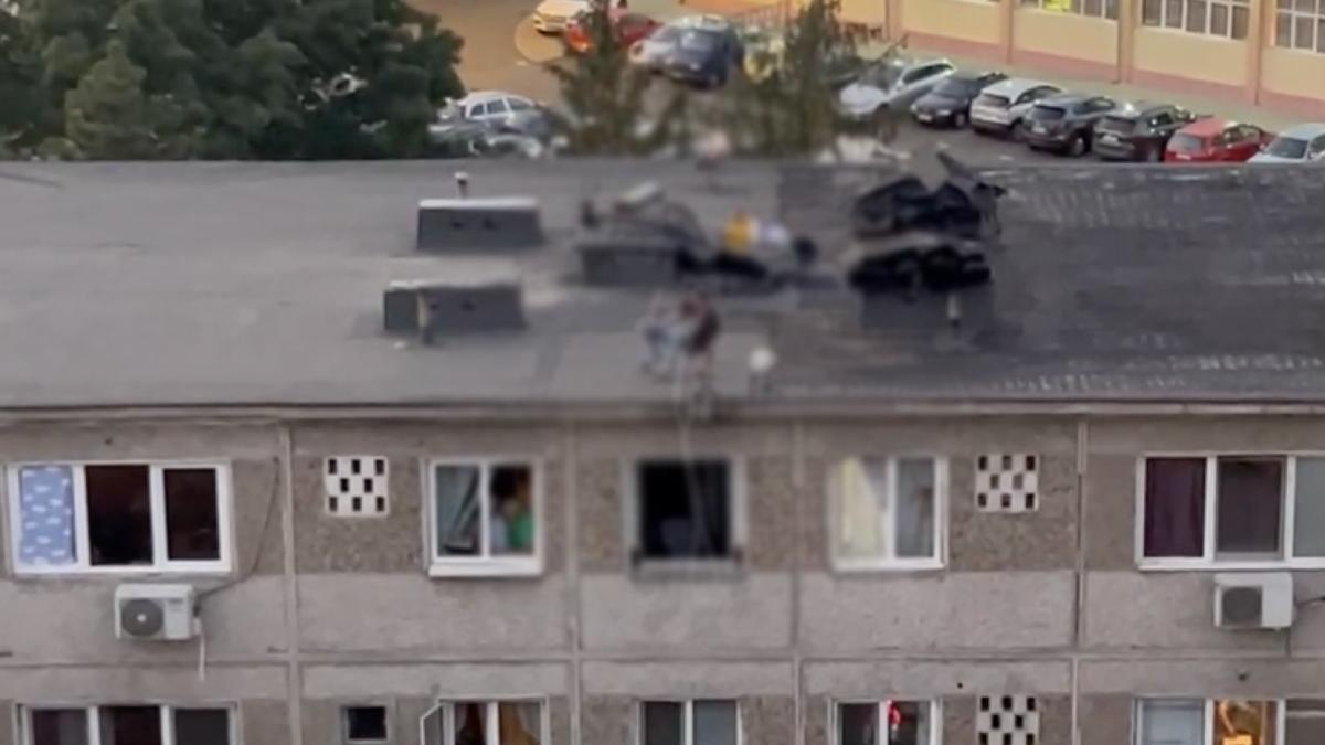 barbat ameninta se arunca bloc timisoara cearta partenera interventie pompieri