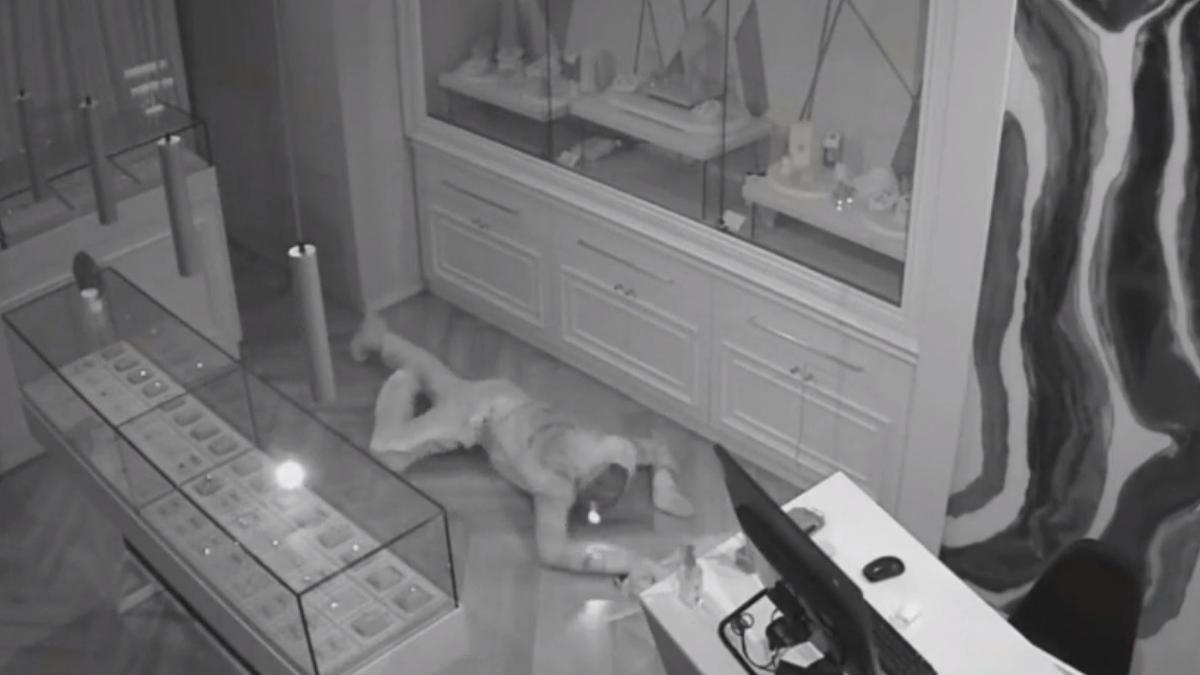 hot tarat bijuterii 900 000 lei craiova