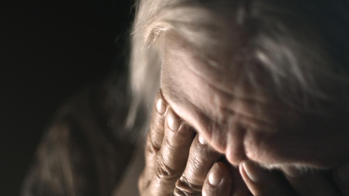 mama botosani terorizata propriul fiu