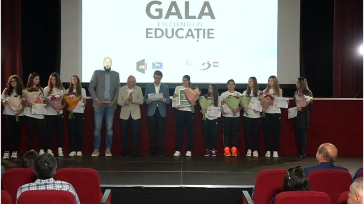 elevi premiati olimpici profesori alexandria romania inteligenta