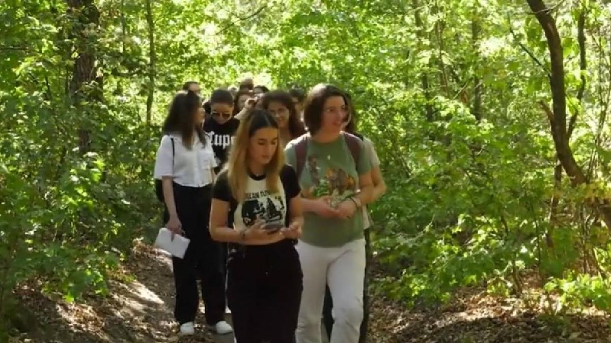 padure langa bucuresti transformata studenti parc natural