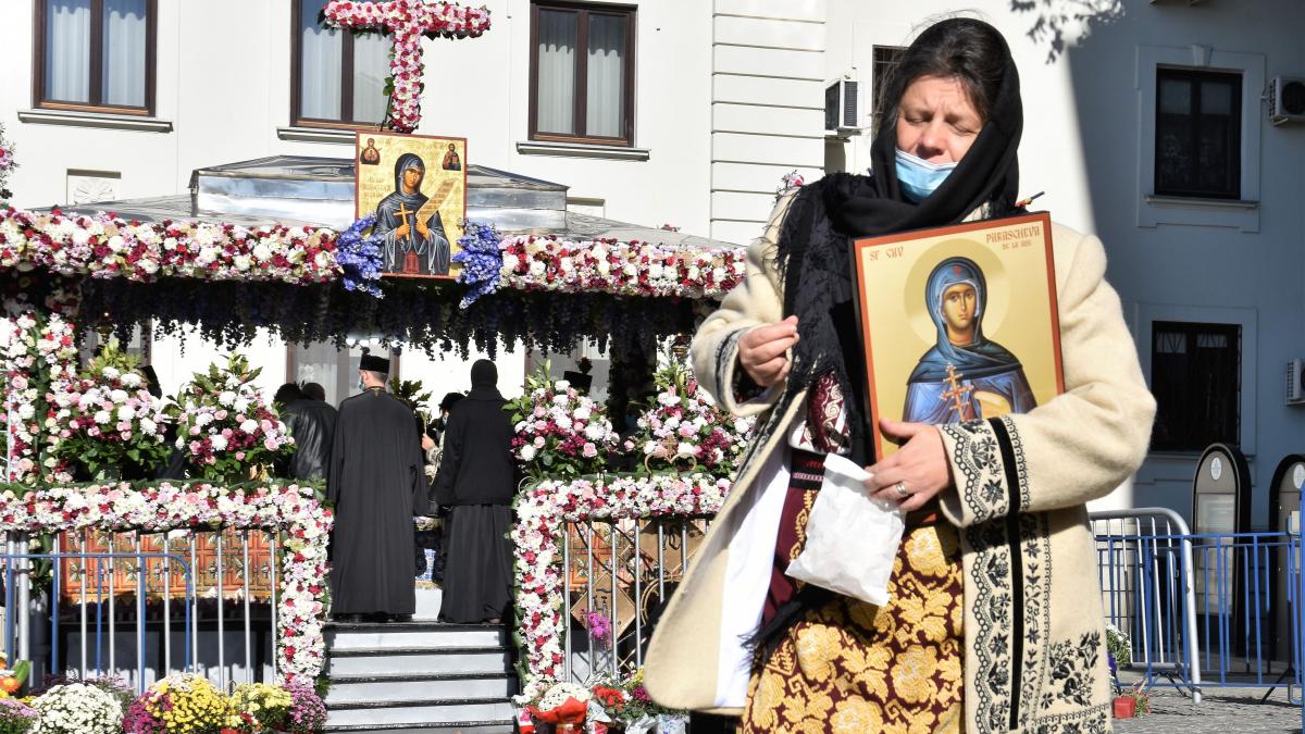 pelerinaj sfanta parascheva catedrala iasi
