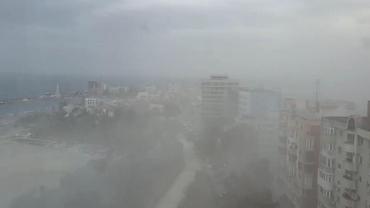 vreme rea furtuna nisip litoral constanta