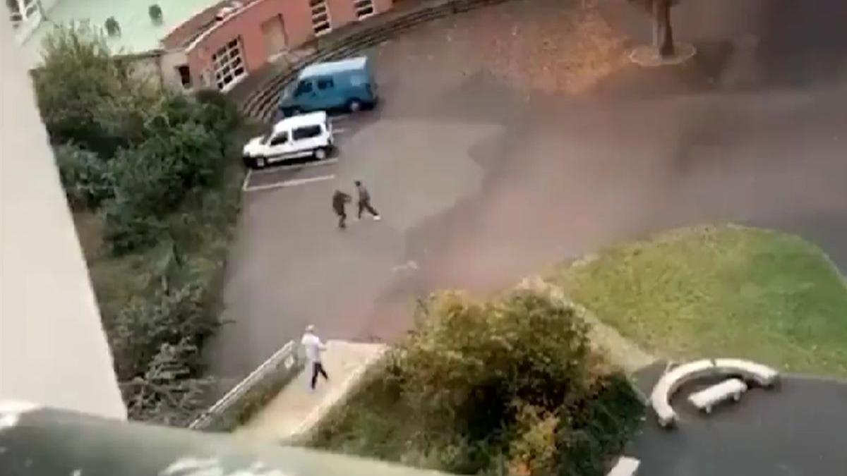 atac scoala franta profesor ucis barbat allau akbar