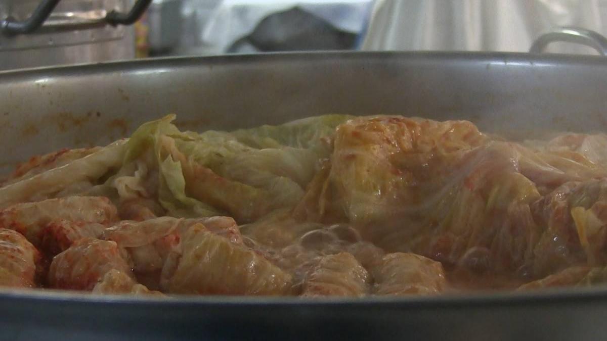 hram sfanta cuvioasa parascheva sarmale pregatite pelerini