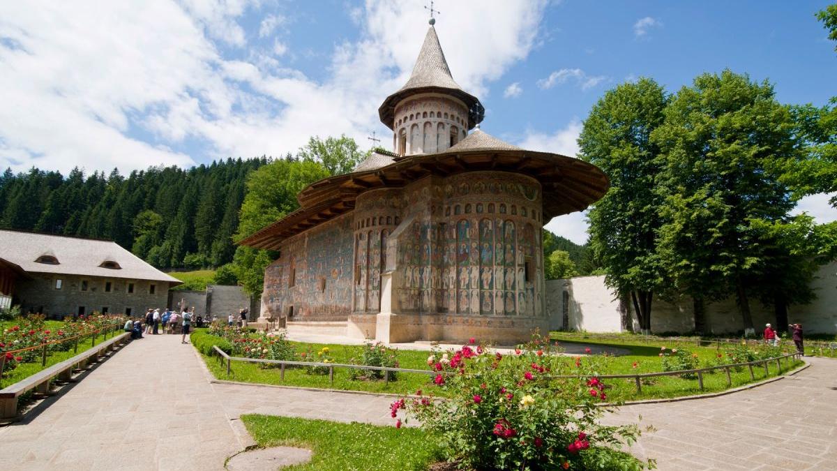 turism in bucovina patru puncte cardinale conferinta nationala romania inteligenta
