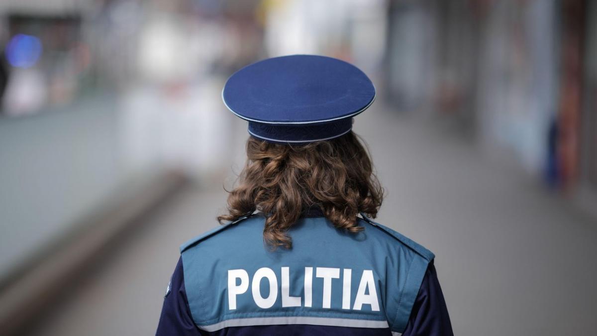 avertisment politia romana roboti telefonici