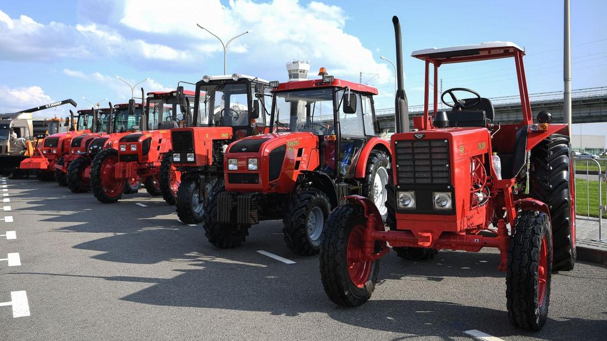 data romani nu pot merge tractor fara permis conducere