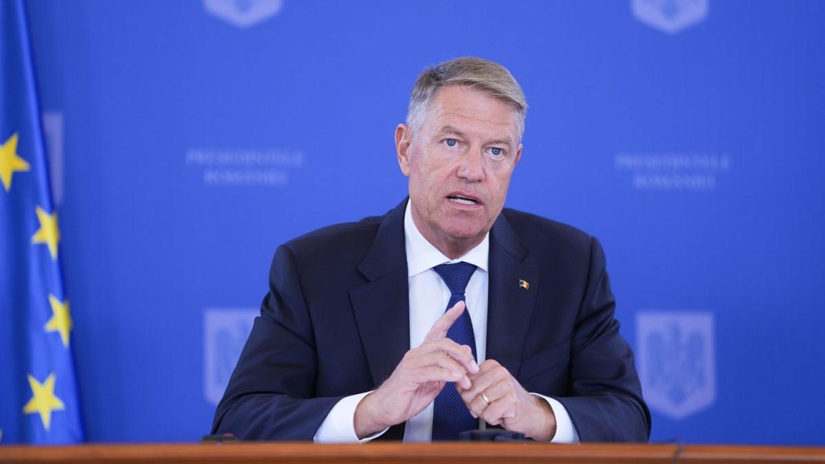 klaus iohannis promulgare lege pensii speciale