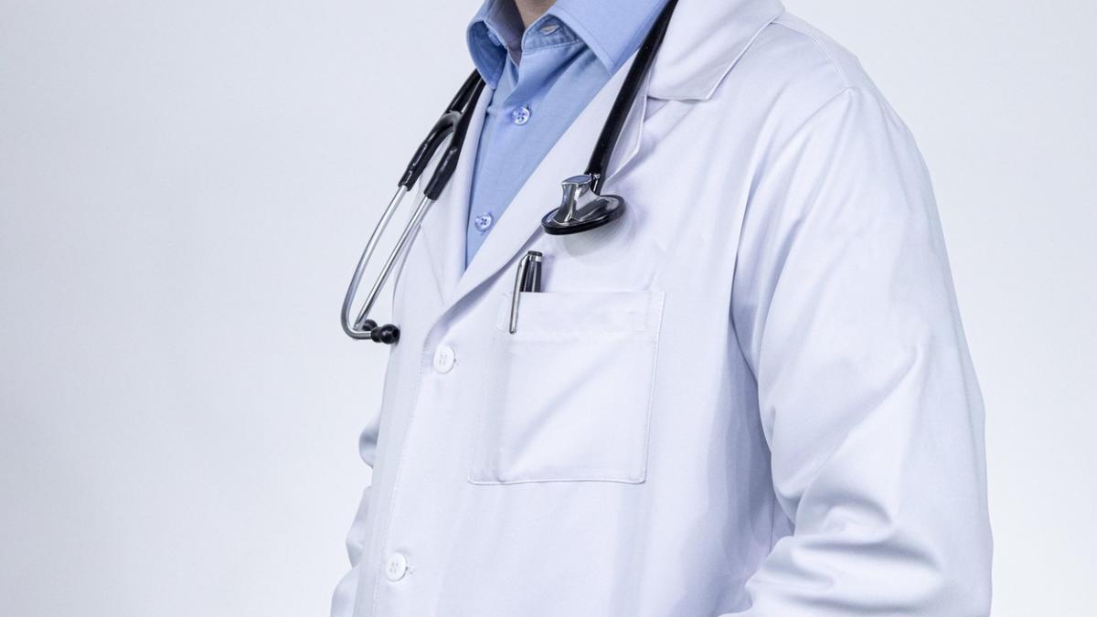 medic arestat neamt nu venea la munca