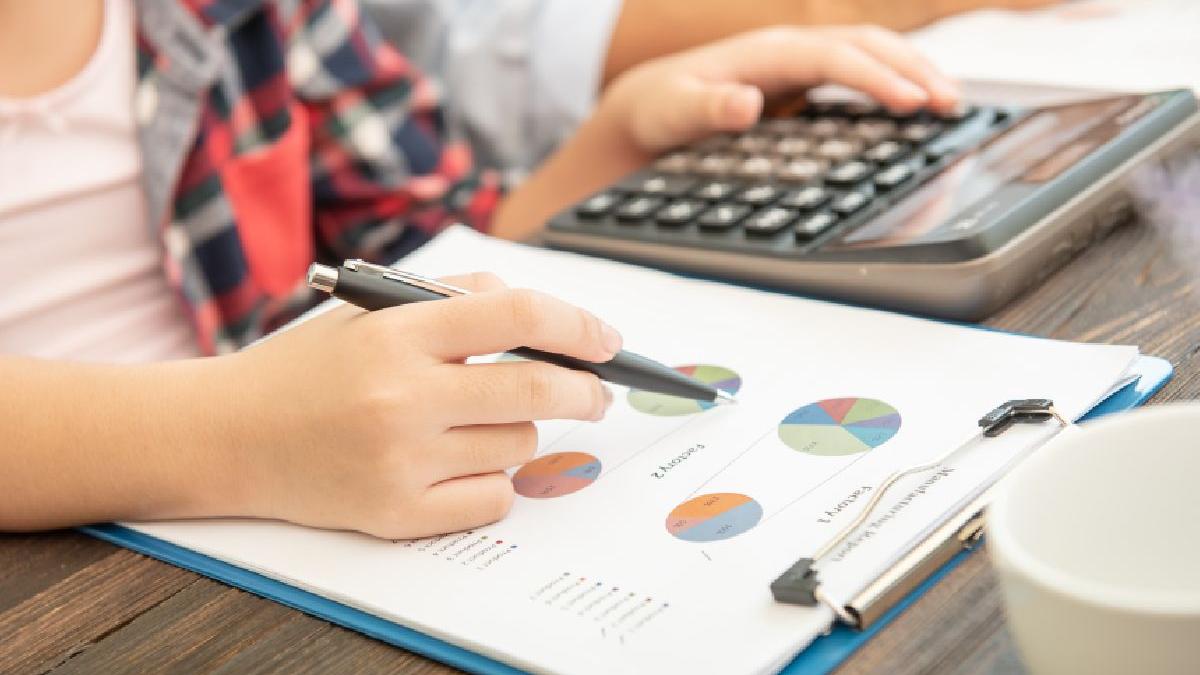 elev bursa merit 4 59 ploiesti prahova