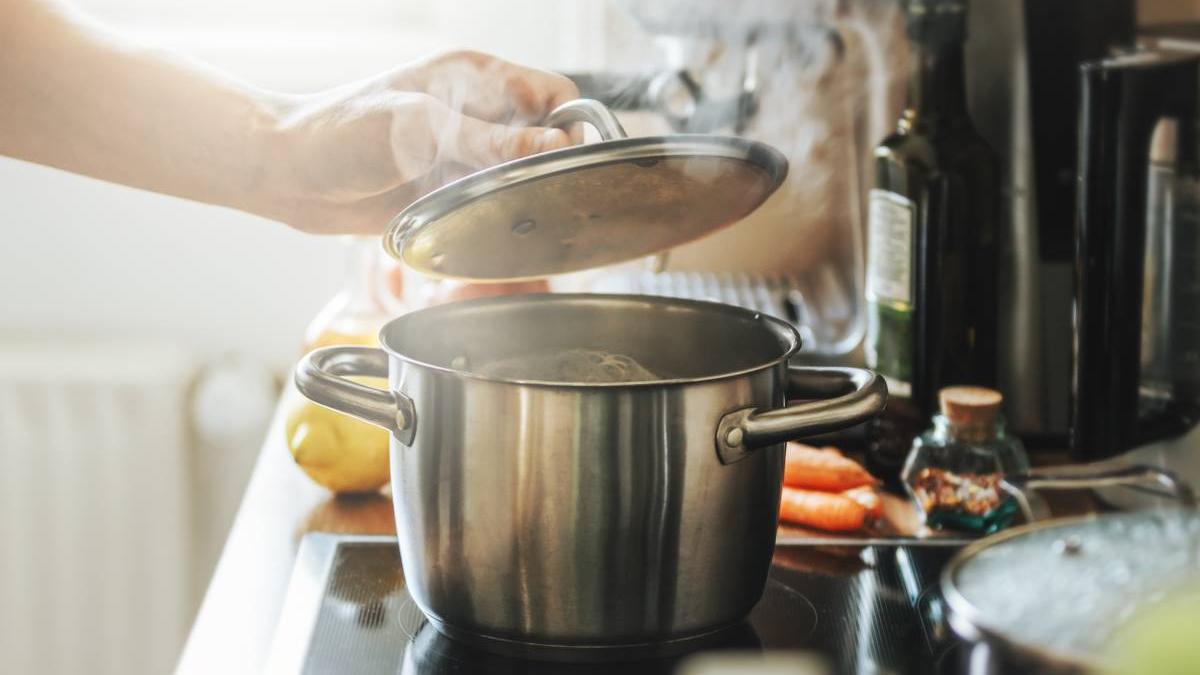 truc aparent banal ajutor gatesti fara ca mancare sa dea in foc explicatie stiintifica