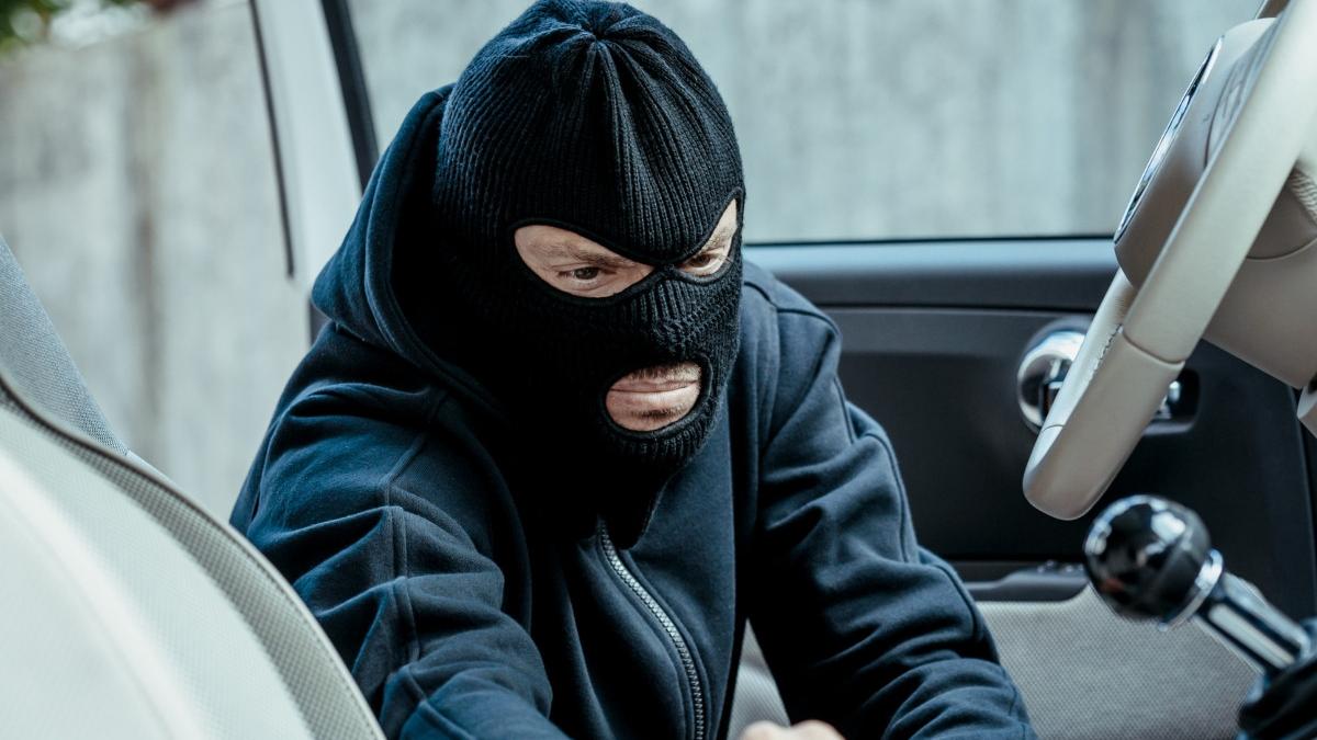 hot ghinionist vaslui ani inchisoare filmat fura 7 lei masina