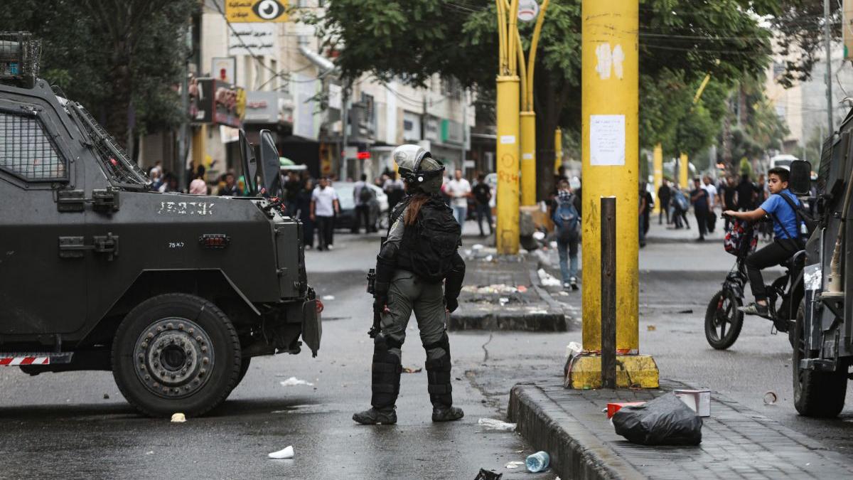 israel intrat 100 vehicule militare cisiordania