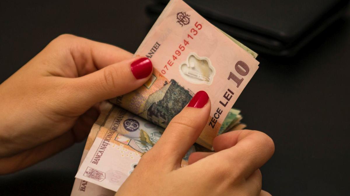 mircea cosea scumpiri romani razboi israel pret carburant