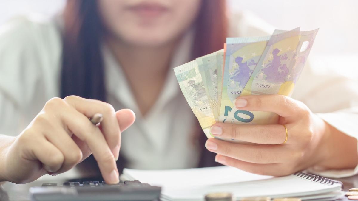 metoda contabila marire salariu firma prahova