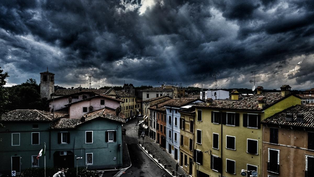 mae atentionare de calatorie romani italia furtuni inudatii alunecari de teren