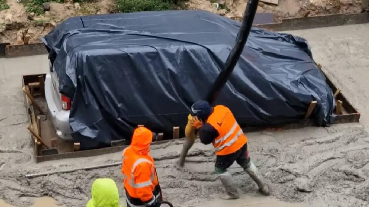 imagini virale moment muncitori toarna ciment masina strada polonia