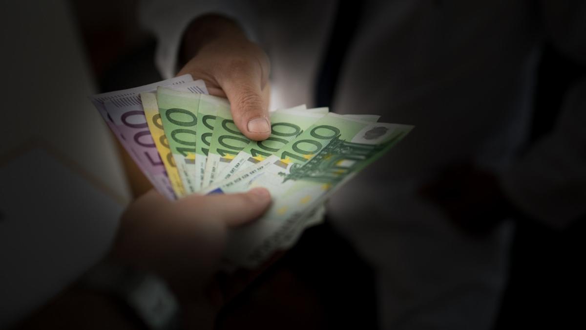 brancardier luare de mita spital craiova angajari pile medici