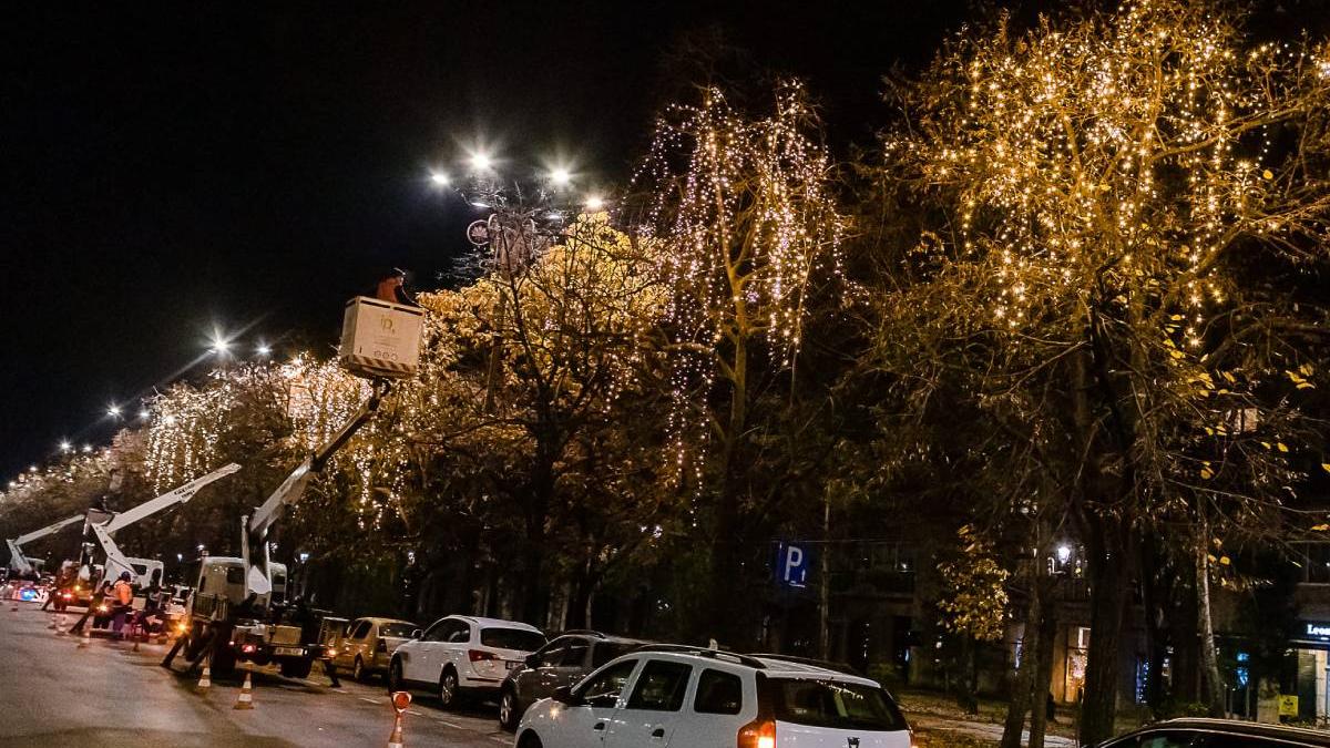 montare decoratiuni craciun bucuresti iluminat festiv