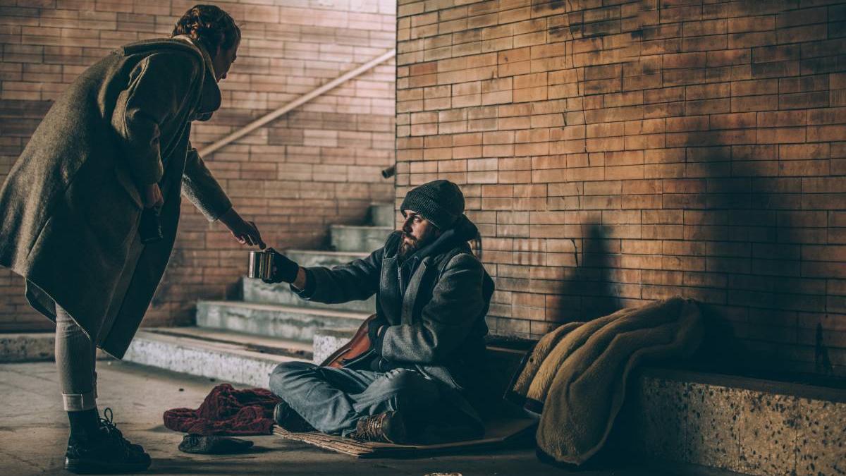 barbat fara adapost castigat pariu 5 dolari echipa fotbal