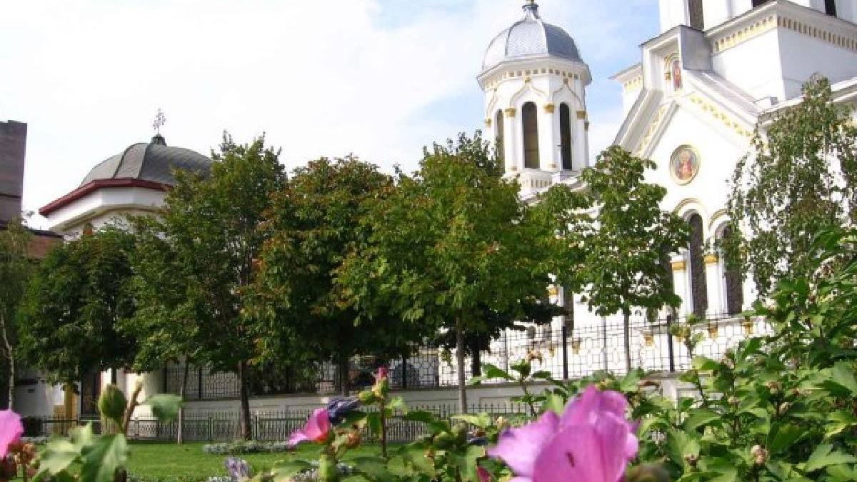 biserica credinciosi roaga veac jumatate sfantul mina ritual luni