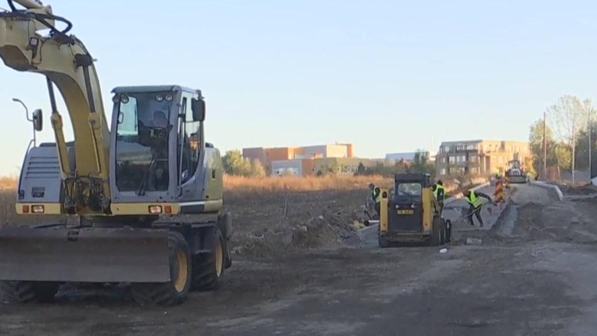 sute elevi merg la scoala camp sectorul 1 bucuresti