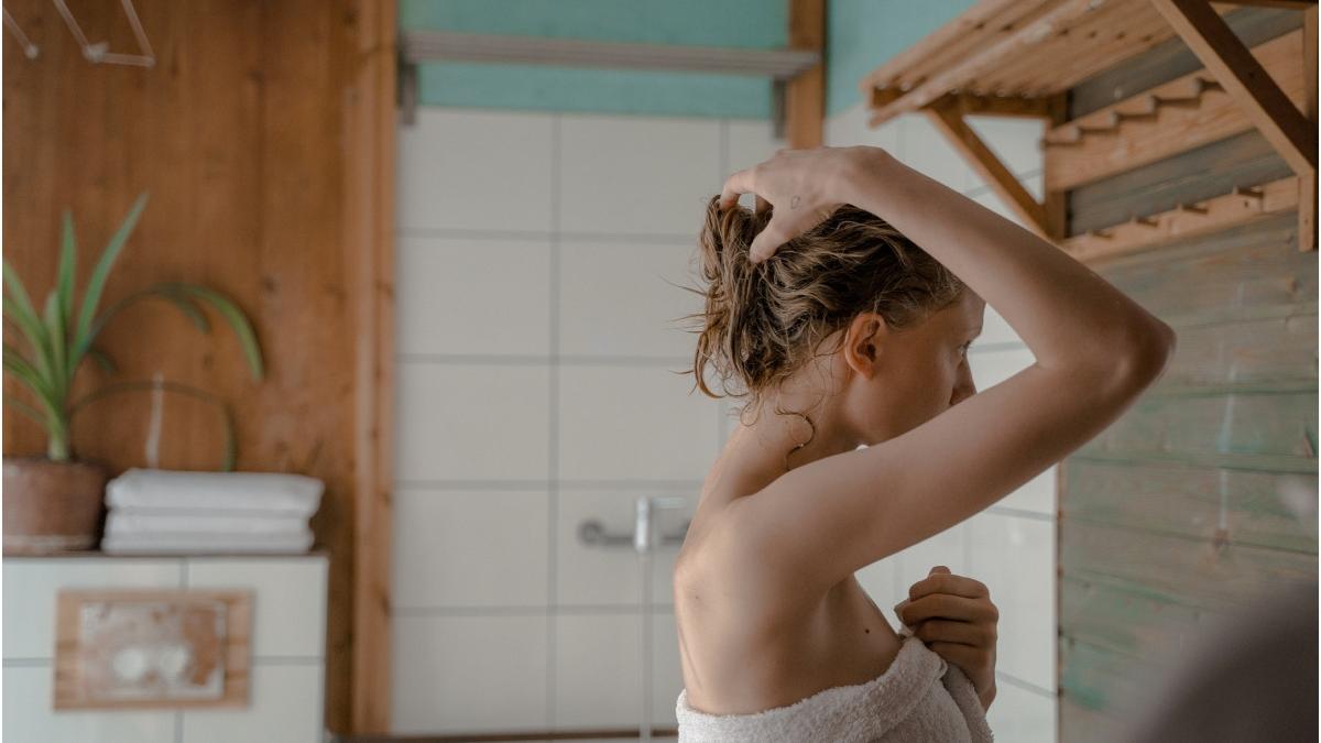 trend tiktik oameni sfatuiti sa nu se spele pe par