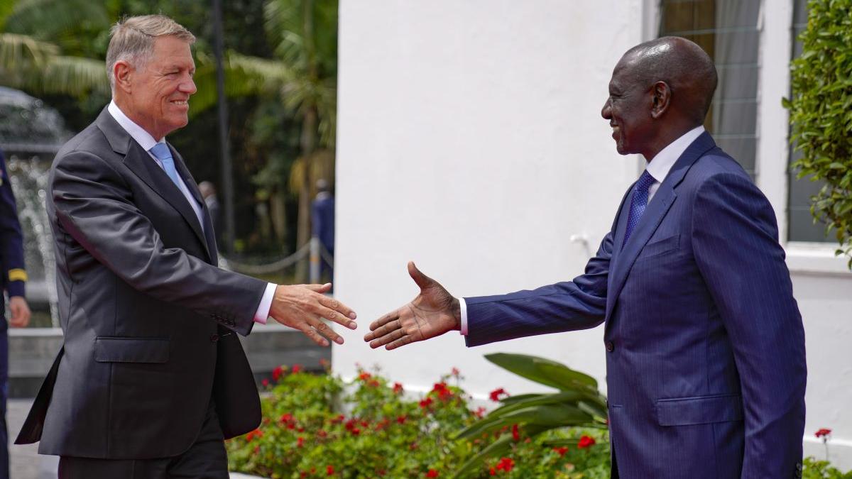 safari kenya klaus iohannison merge tanzania moment imn de stat