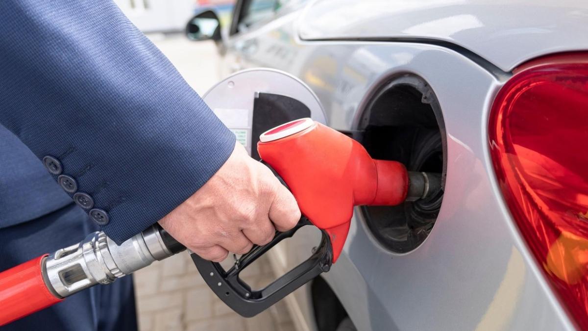 benzina motorina pret carburanti romania 23 noiembrie 2023