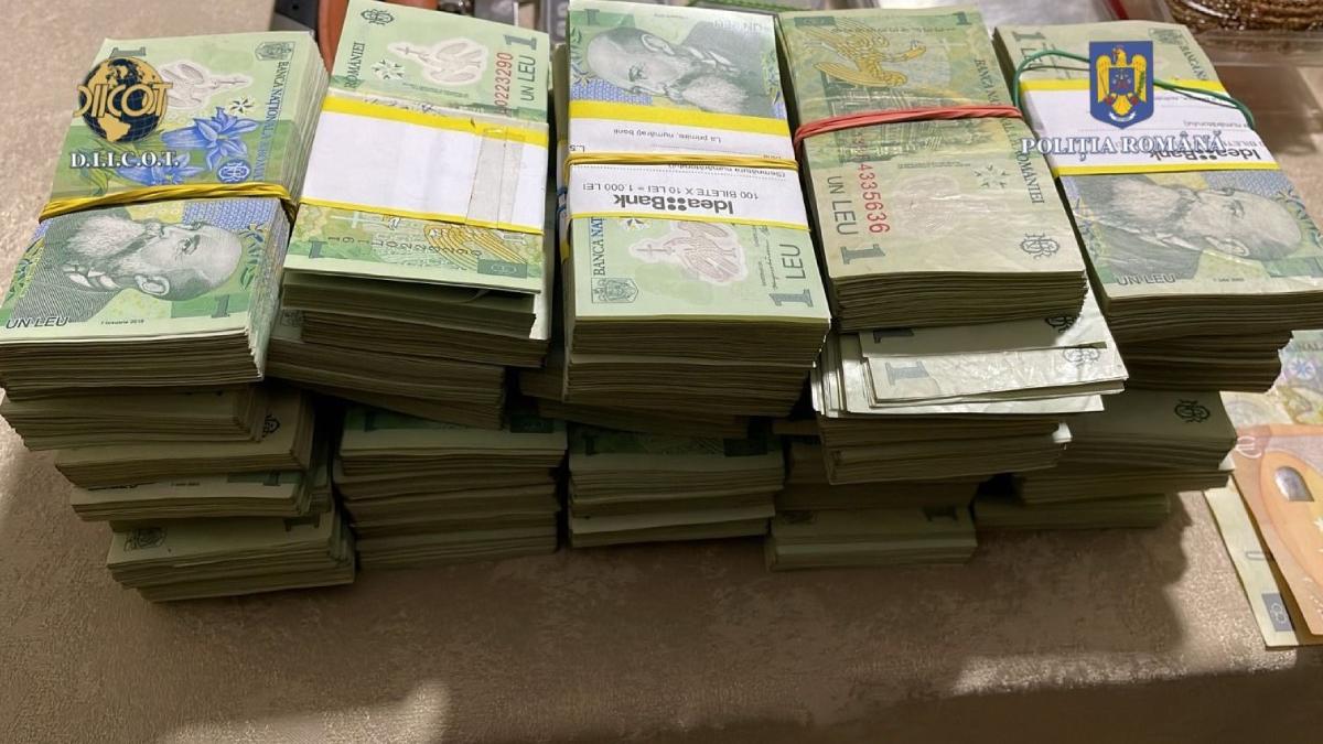 teancuri bancnote 1 leu gasite camatari bucuresti perchezitii diicot