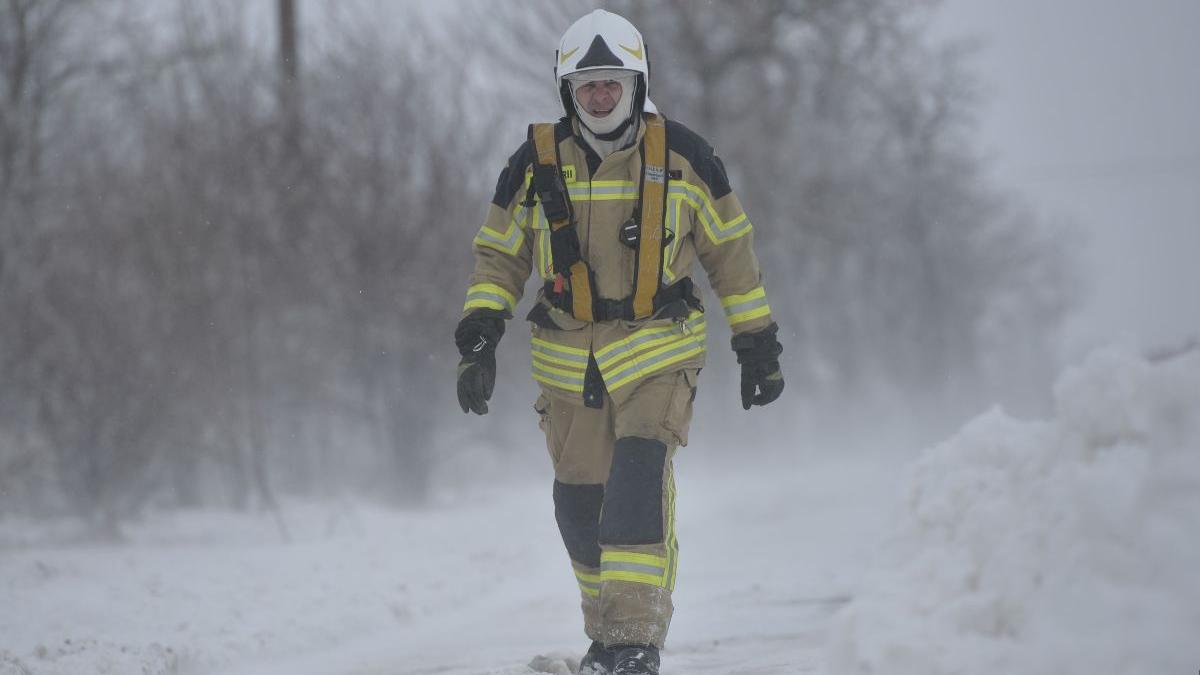angajati mai zone care ninge premierul marcel ciolacu comandamentul de iarna