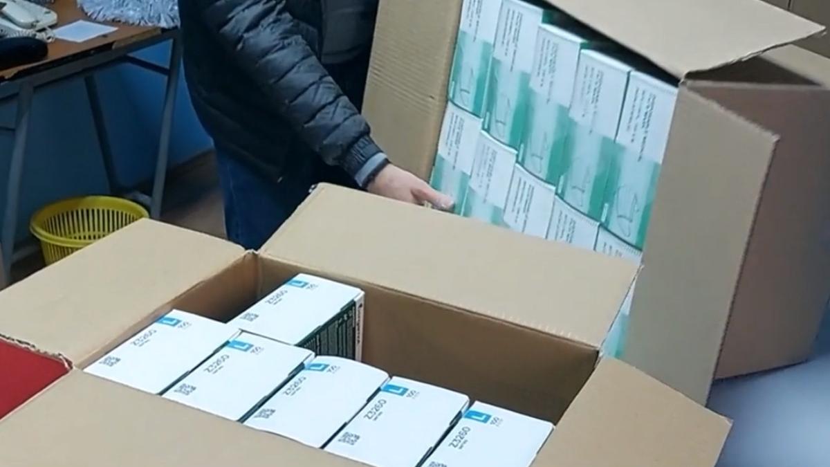 65.000 de măști de protecție au fost livrate într-un oraș din România.