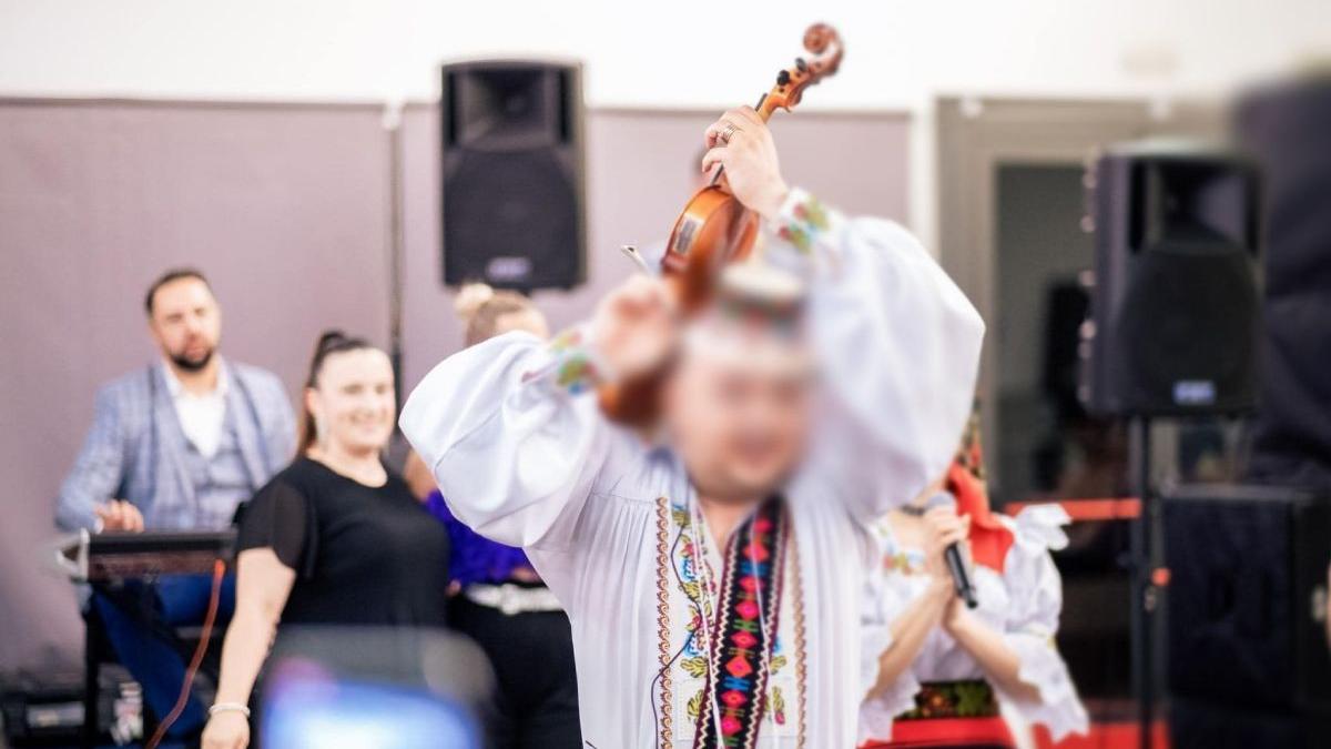 acuzatii grave cantaret muzica populara