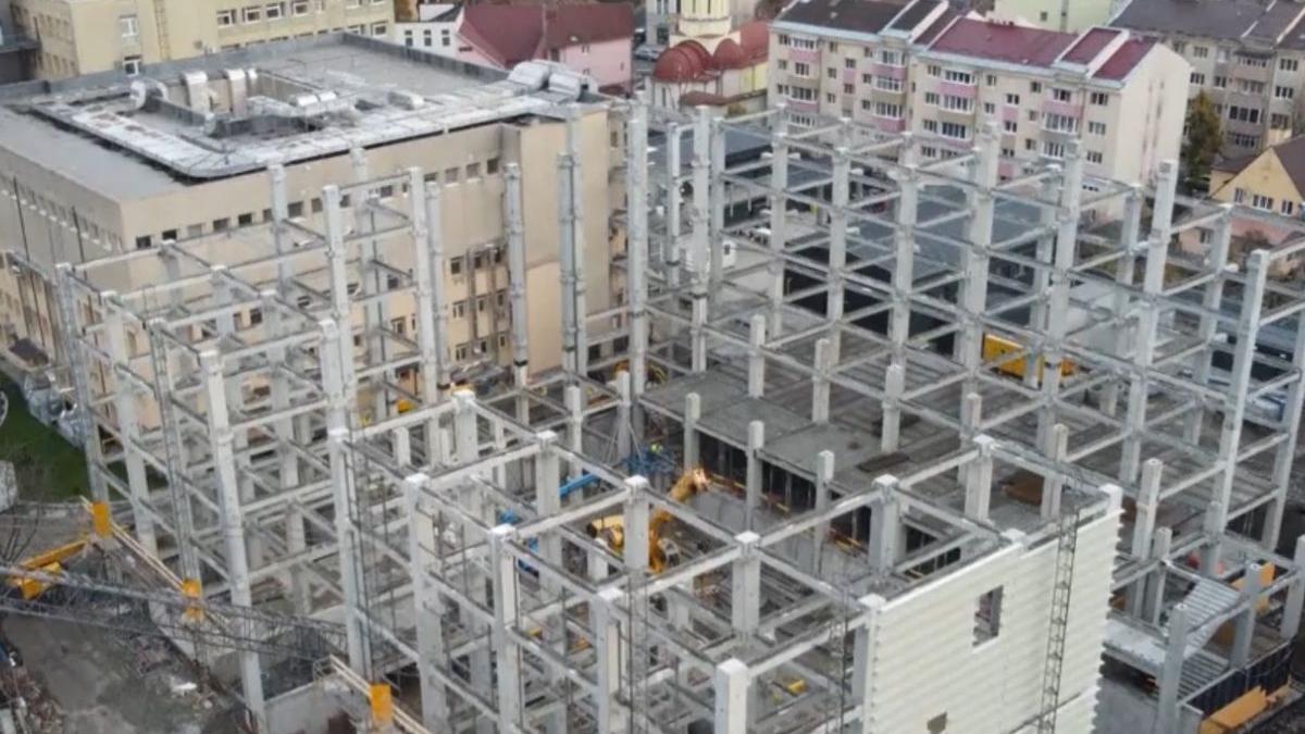 spital ultramodern bistrita nasaud aduce medici romani inapoi in tara