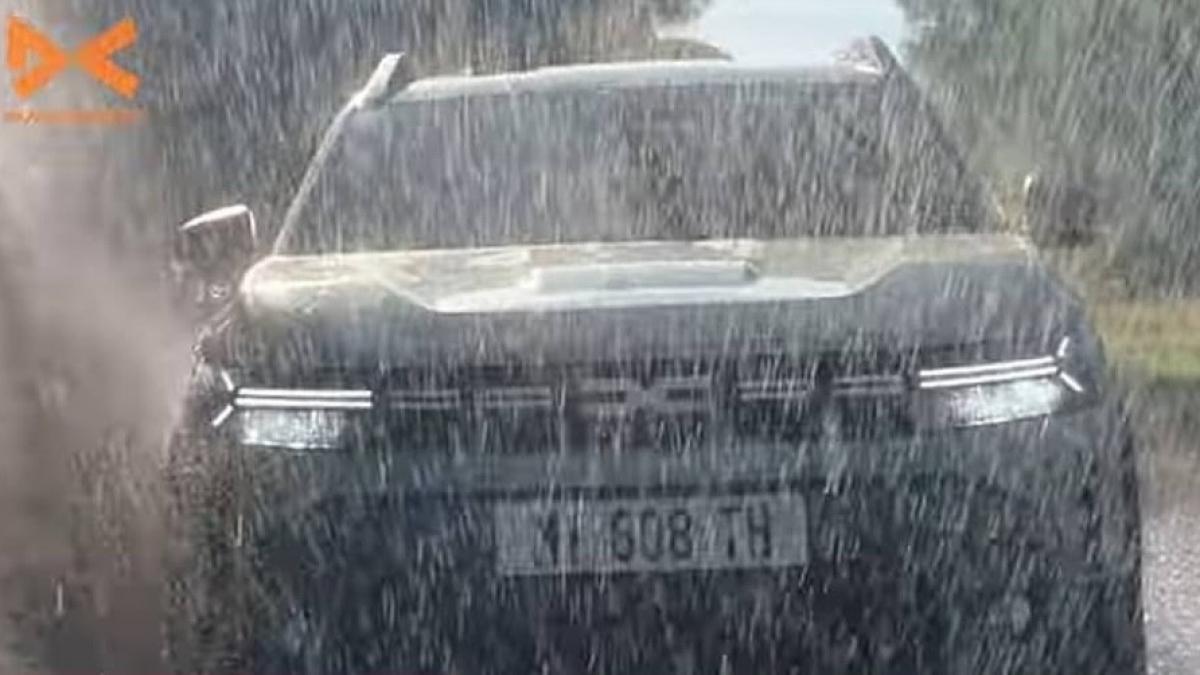 dacia duster 3 primele imagini motorizare hibrid