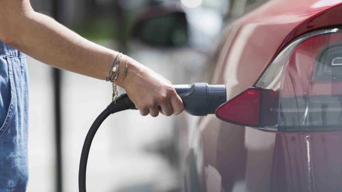 peste 3 000 dealeri auto cer joe biden oprire initiativa masini electrice