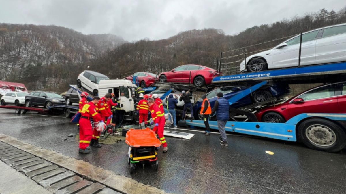 trafic blocat complet valea oltului accident 2 tir uri pline masini ciocnit