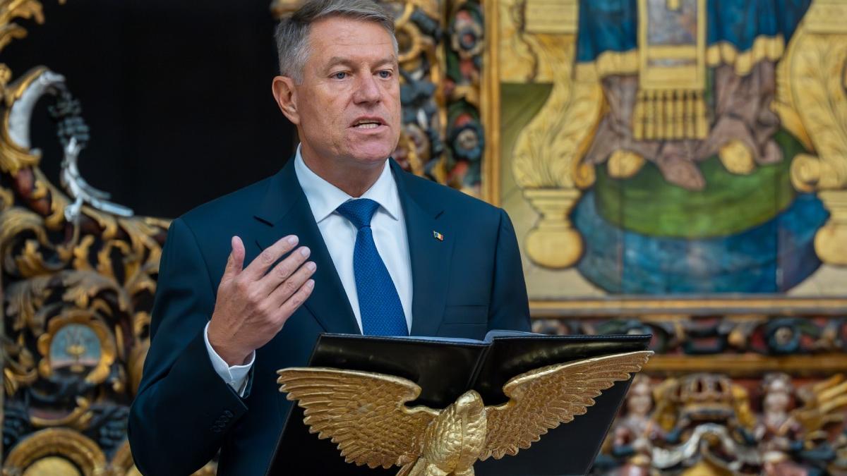 personalitati civile decorate klaus iohannis ziua nationala a romaniei